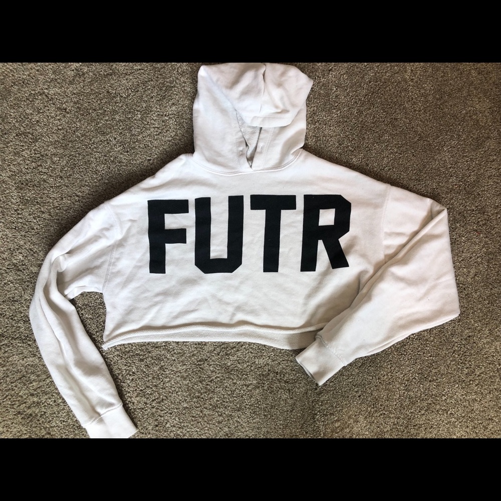 Cropped hoodie